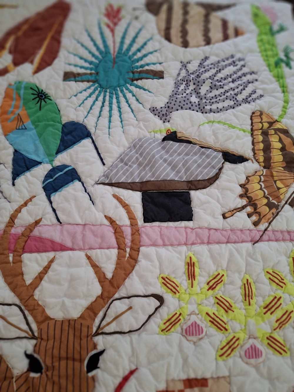 Crate & Barrel Land Of Nod Florida Keys Quilt - Picture 13 of 16